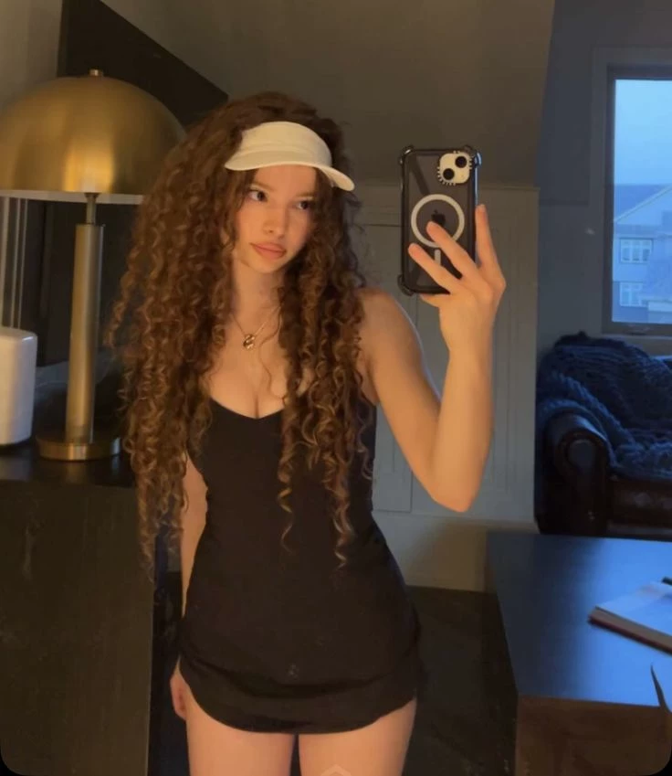 Sunday Kalogeras thumbnail
