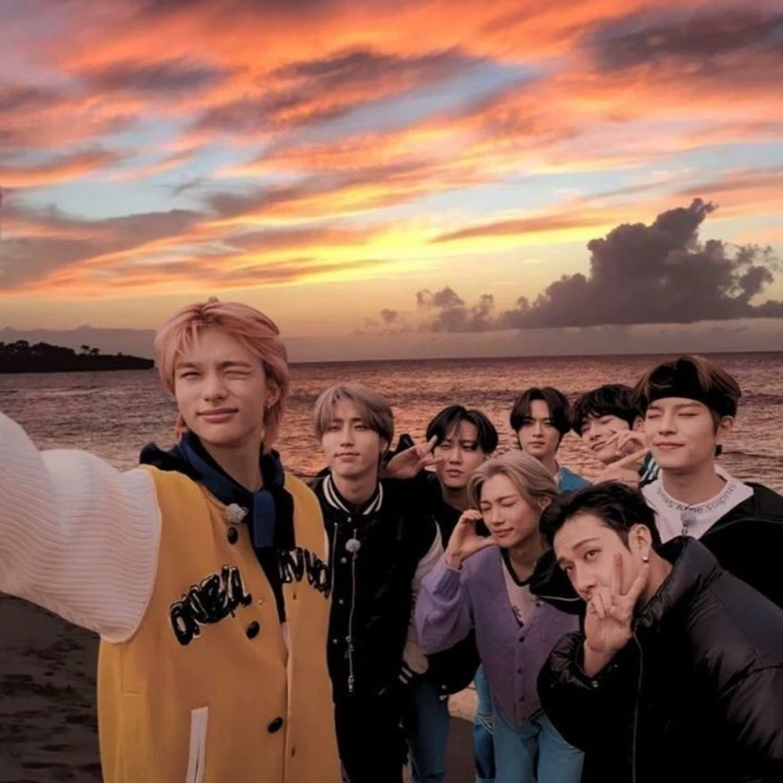 Stray Kids thumbnail