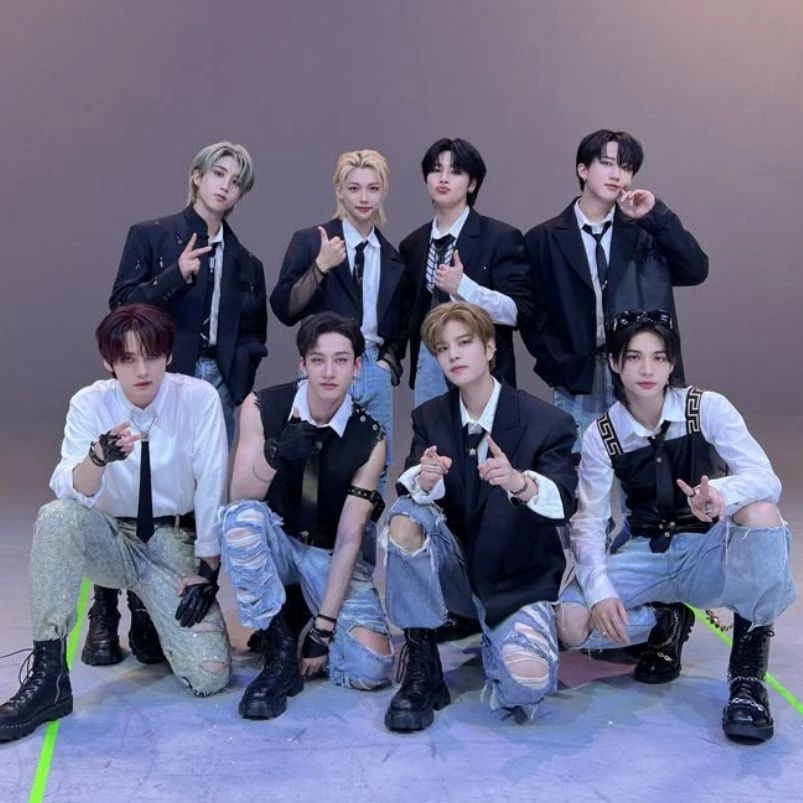 Stray Kids thumbnail