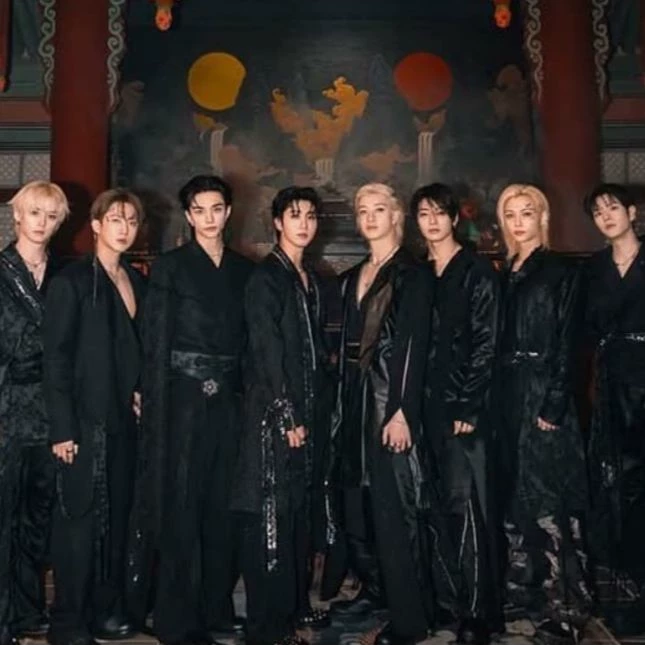 Stray Kids thumbnail