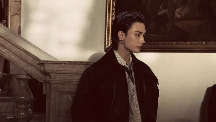 Hwang Hyunjin thumbnail