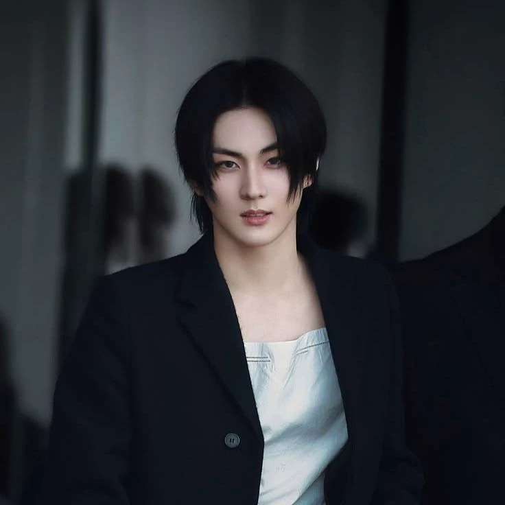 Yang Jungwon thumbnail