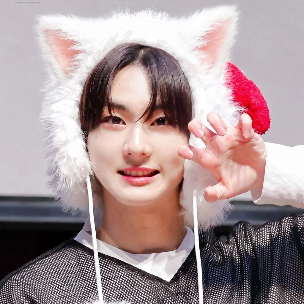Jungwon thumbnail