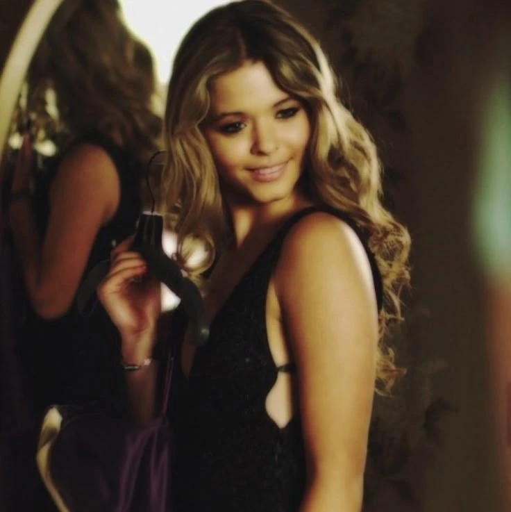 Alison Dilaurentis thumbnail