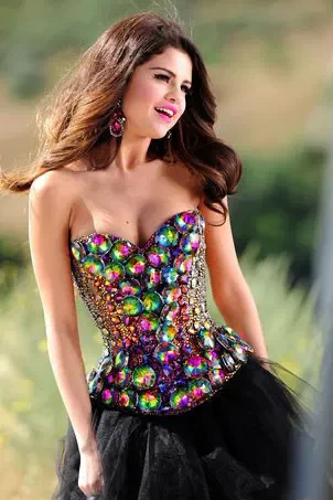 selena gomez thumbnail