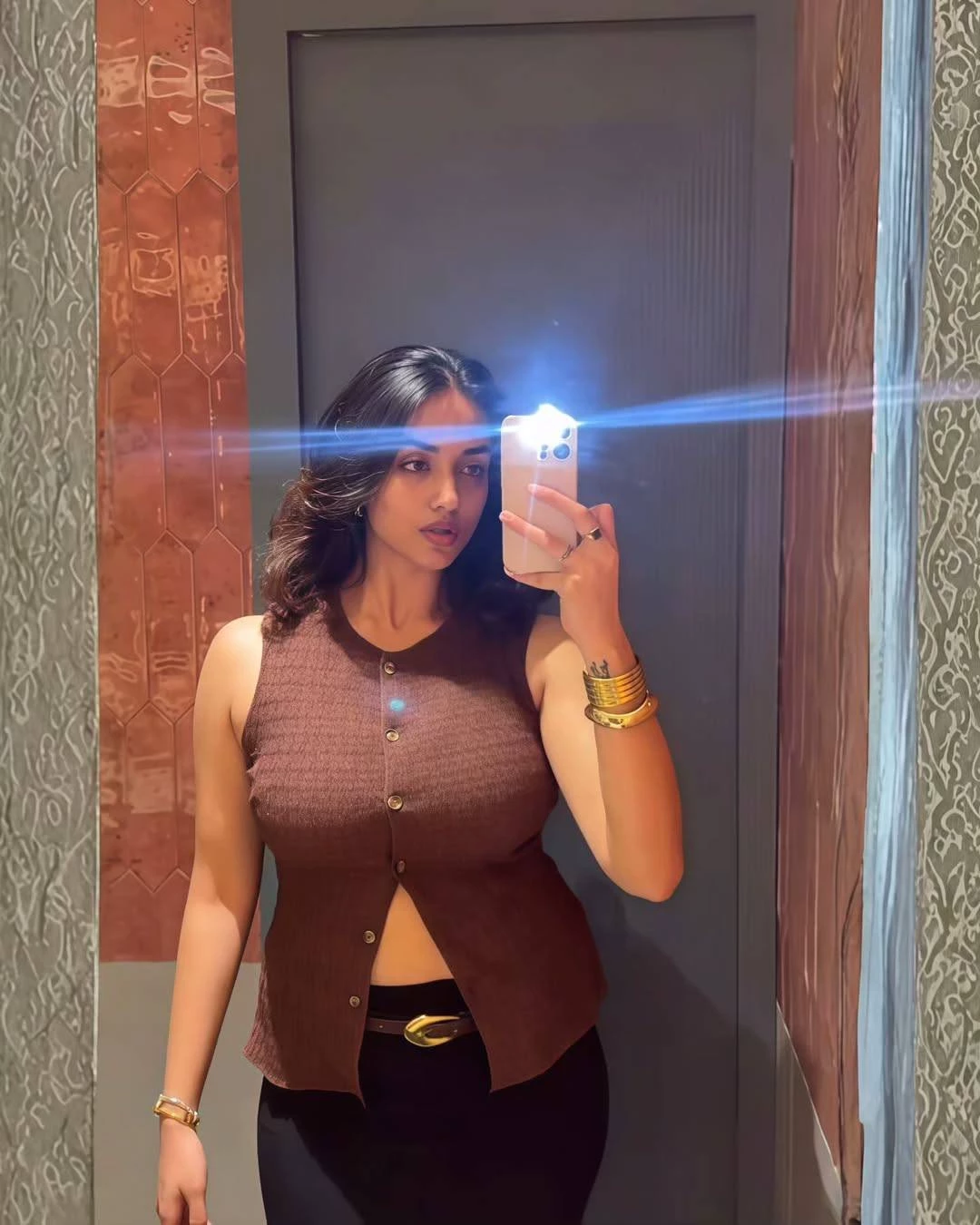 Shreya Vishakant thumbnail