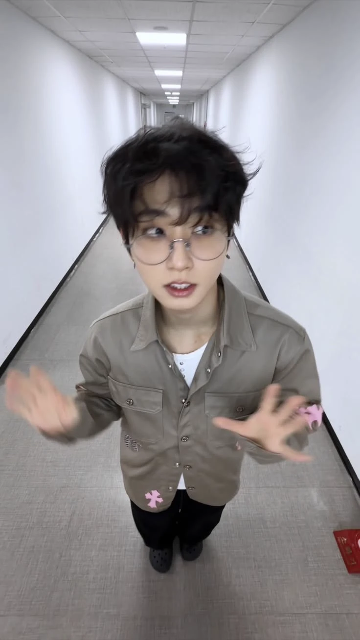 Han Jisung thumbnail