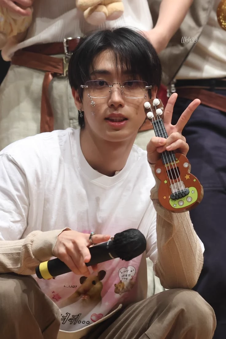 Han Jisung thumbnail