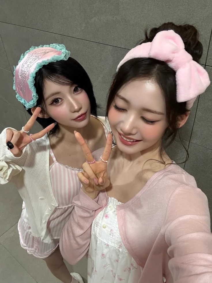 Asa & Rora thumbnail