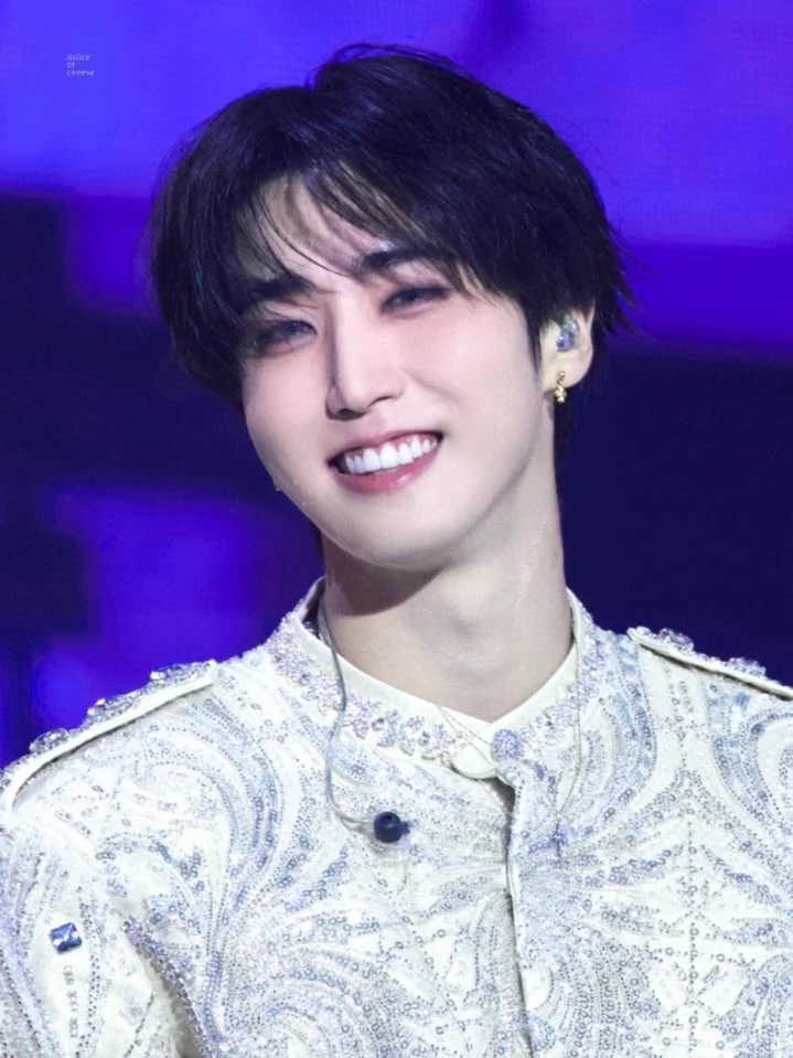 Han jisung  thumbnail