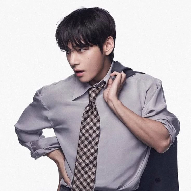 Kim Taehyung thumbnail
