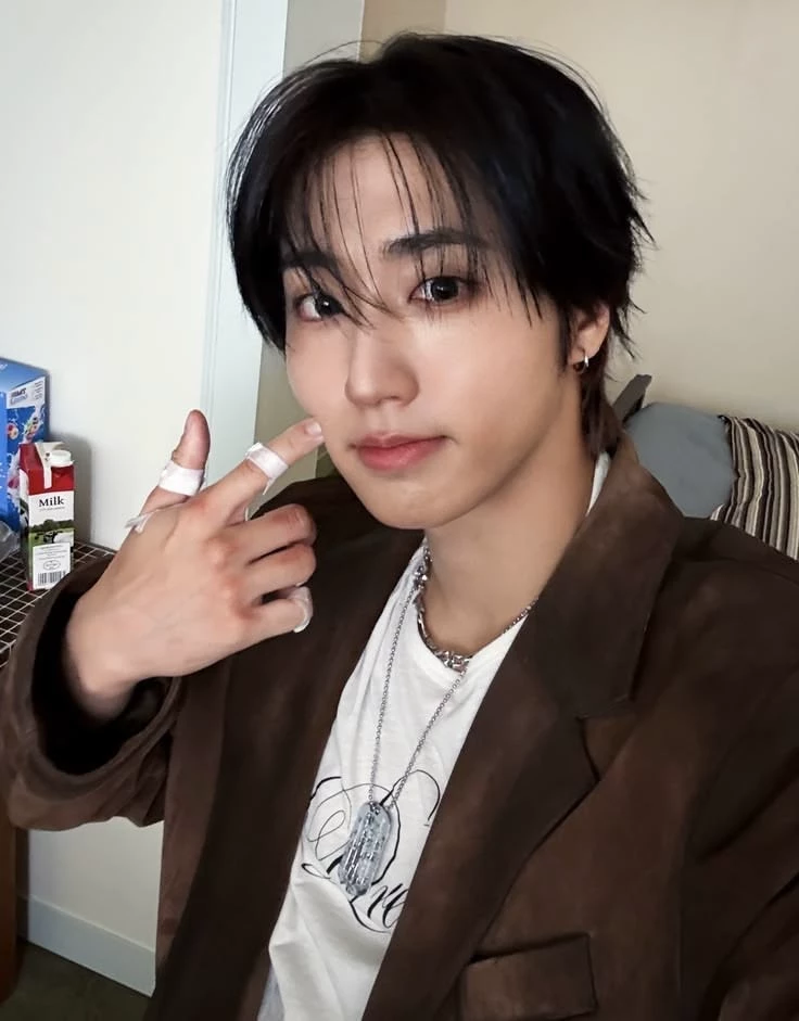 Jisung-The Squirrel in the House thumbnail