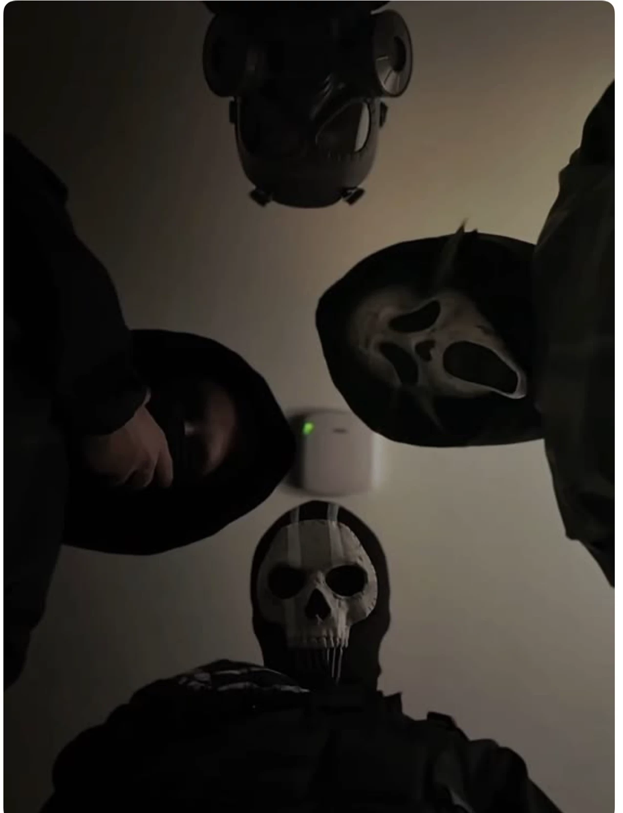 Ghostface, ghost, theo(balaclava), malachi(metallic mask) thumbnail
