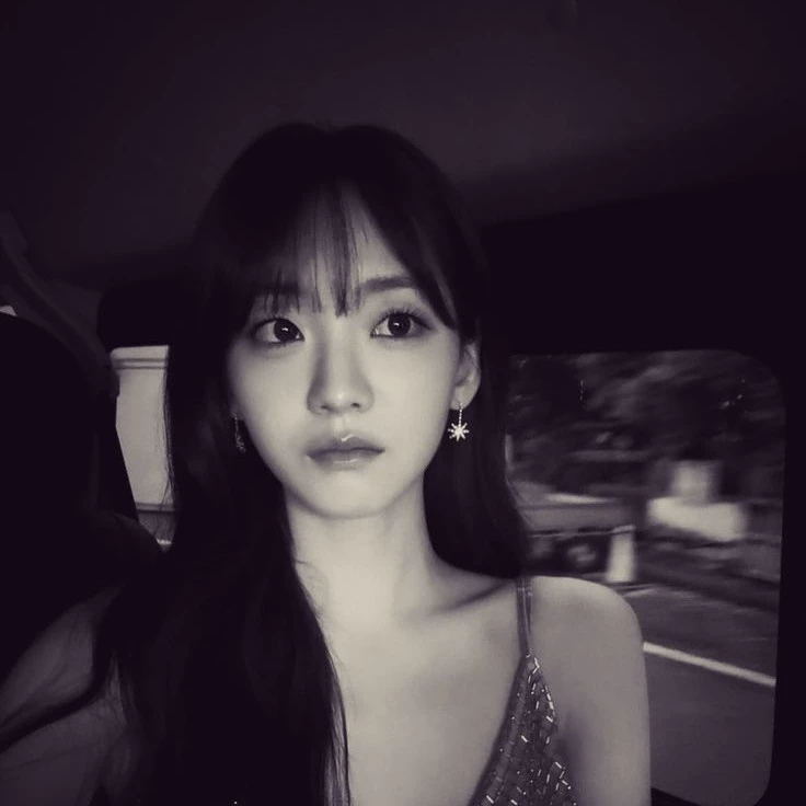 #Yï · cHoun*