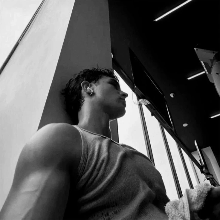 IAN PETROSKI thumbnail