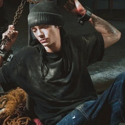 Tom Kaulitz thumbnail