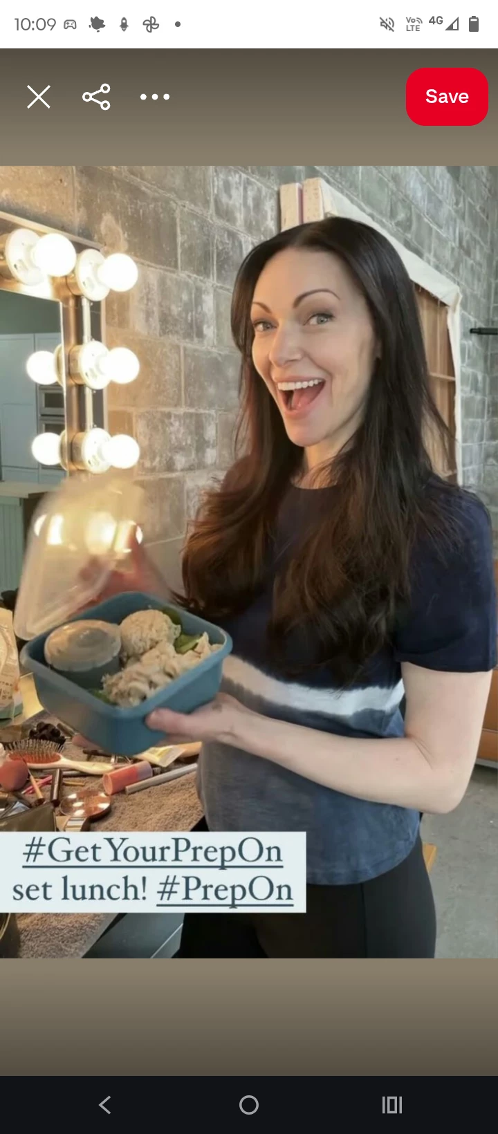 laura prepon thumbnail
