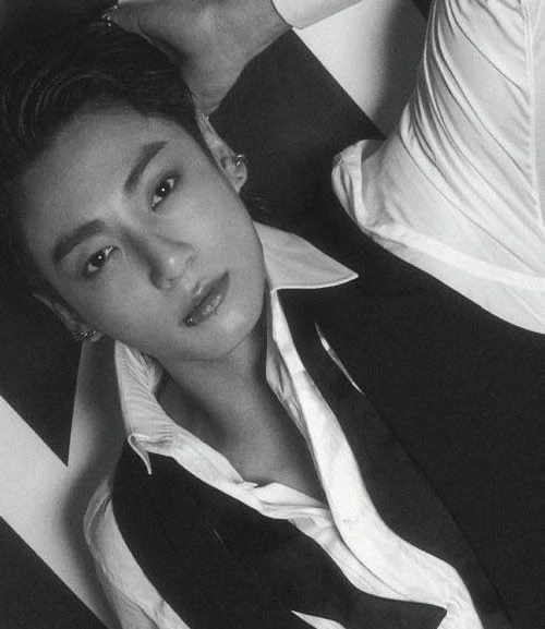 Jeon Jungkook thumbnail