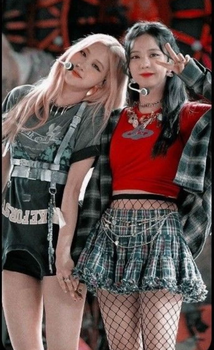 Rose y Jisoo thumbnail