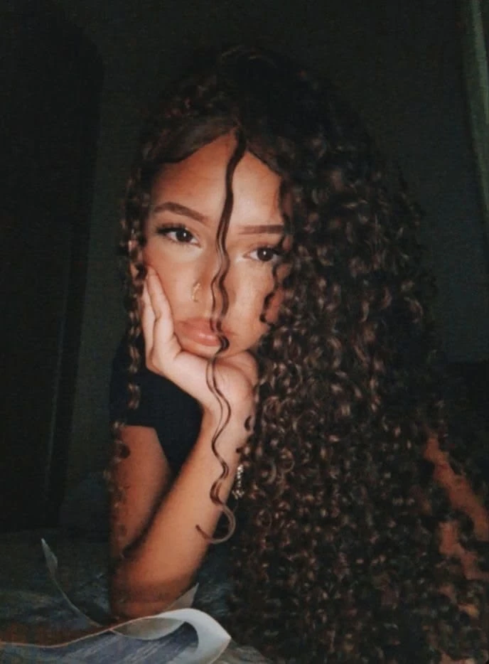 Luana thumbnail