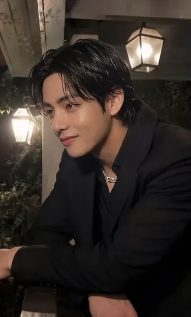 Taehyung-cold but loving. thumbnail