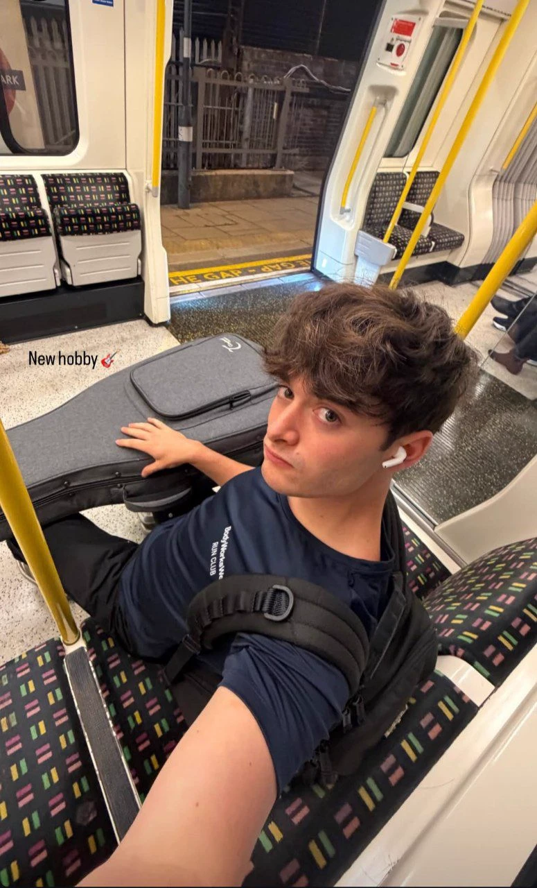 Noah Schnapp thumbnail