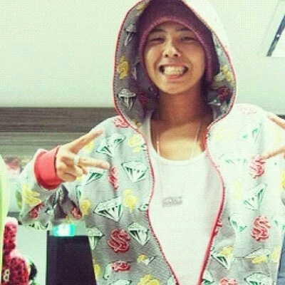 Live *G-Dragon* thumbnail