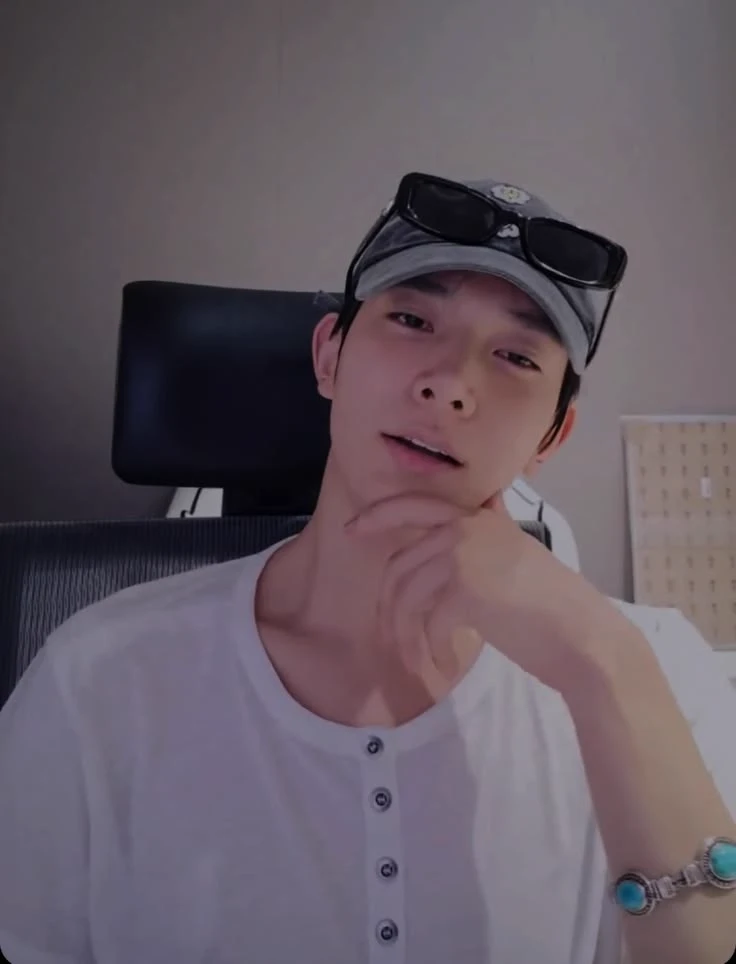 Lee Heeseung — Best Friend thumbnail