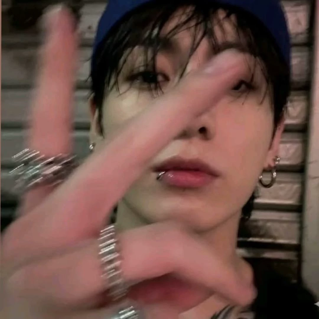 Jungkook| primo insuportável do RJ thumbnail