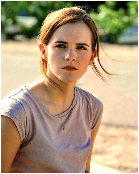 Mae Holland (The Circle) thumbnail