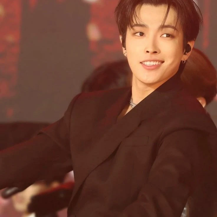 Kim Hongjoong thumbnail