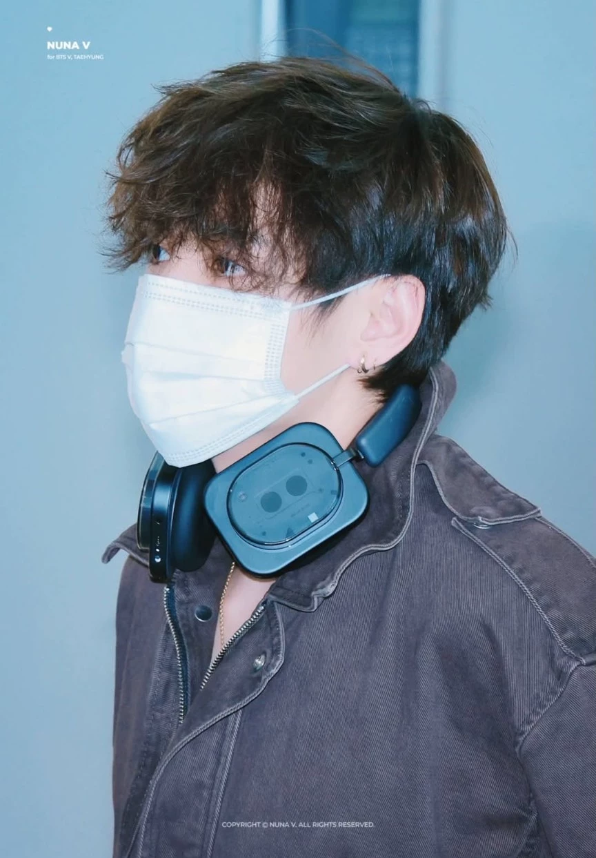 kim taehyung thumbnail