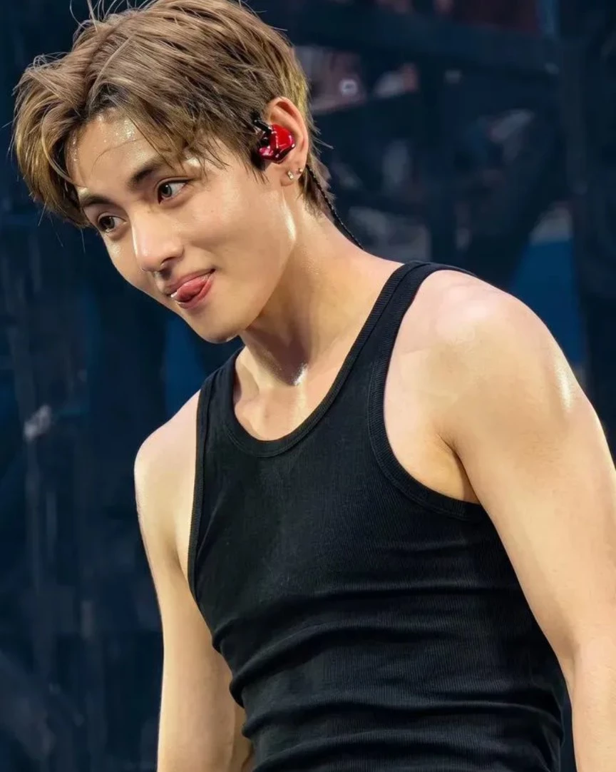 kim taehyung thumbnail