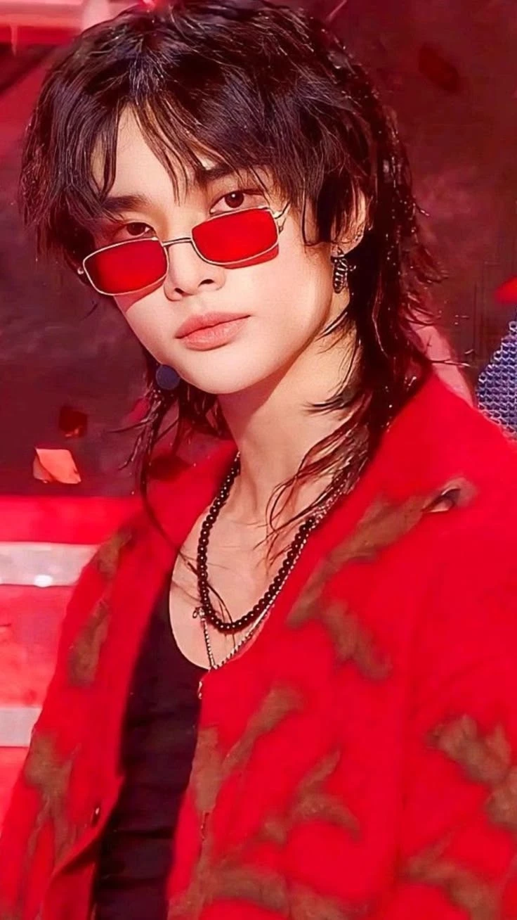 Hwang Hyunjin  thumbnail