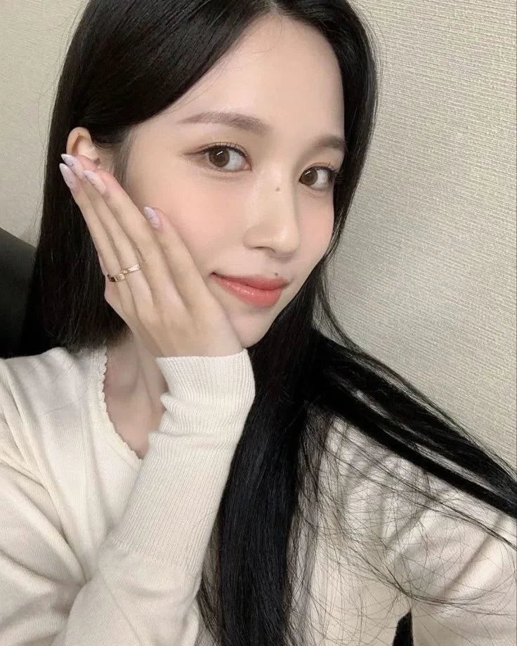Mina thumbnail