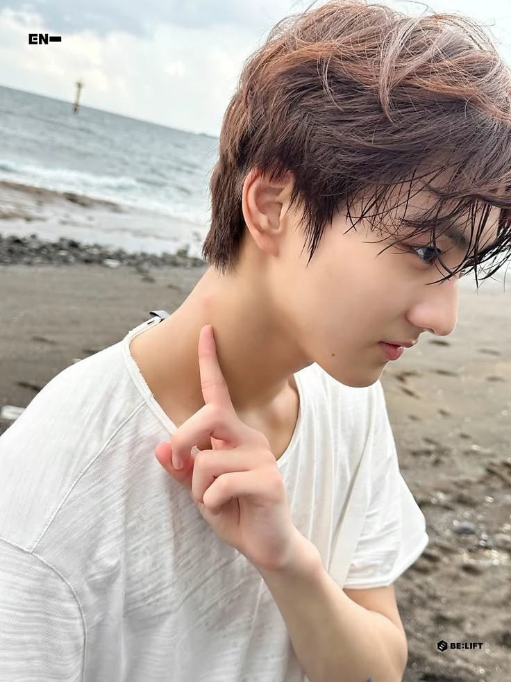 Yang Jungwon thumbnail