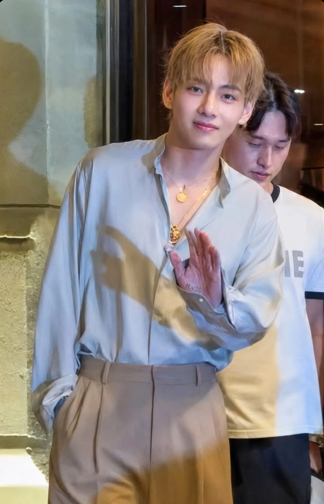 Kim Taehyung idol thumbnail