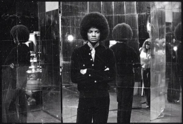 Michael Jackson (1975) thumbnail