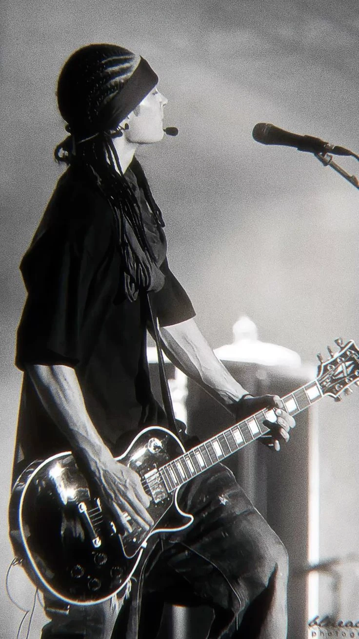 Tom Kaulitz thumbnail
