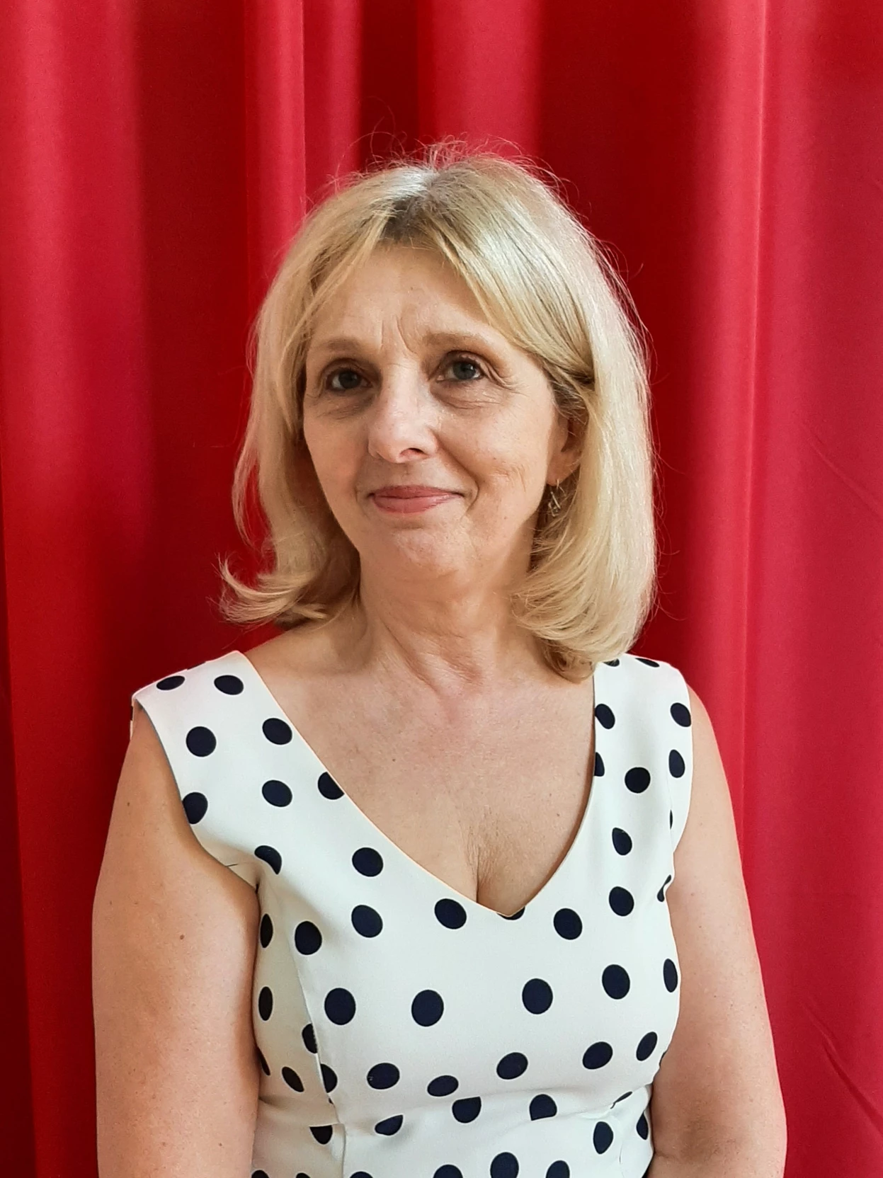 Ester profesorka 60 let thumbnail