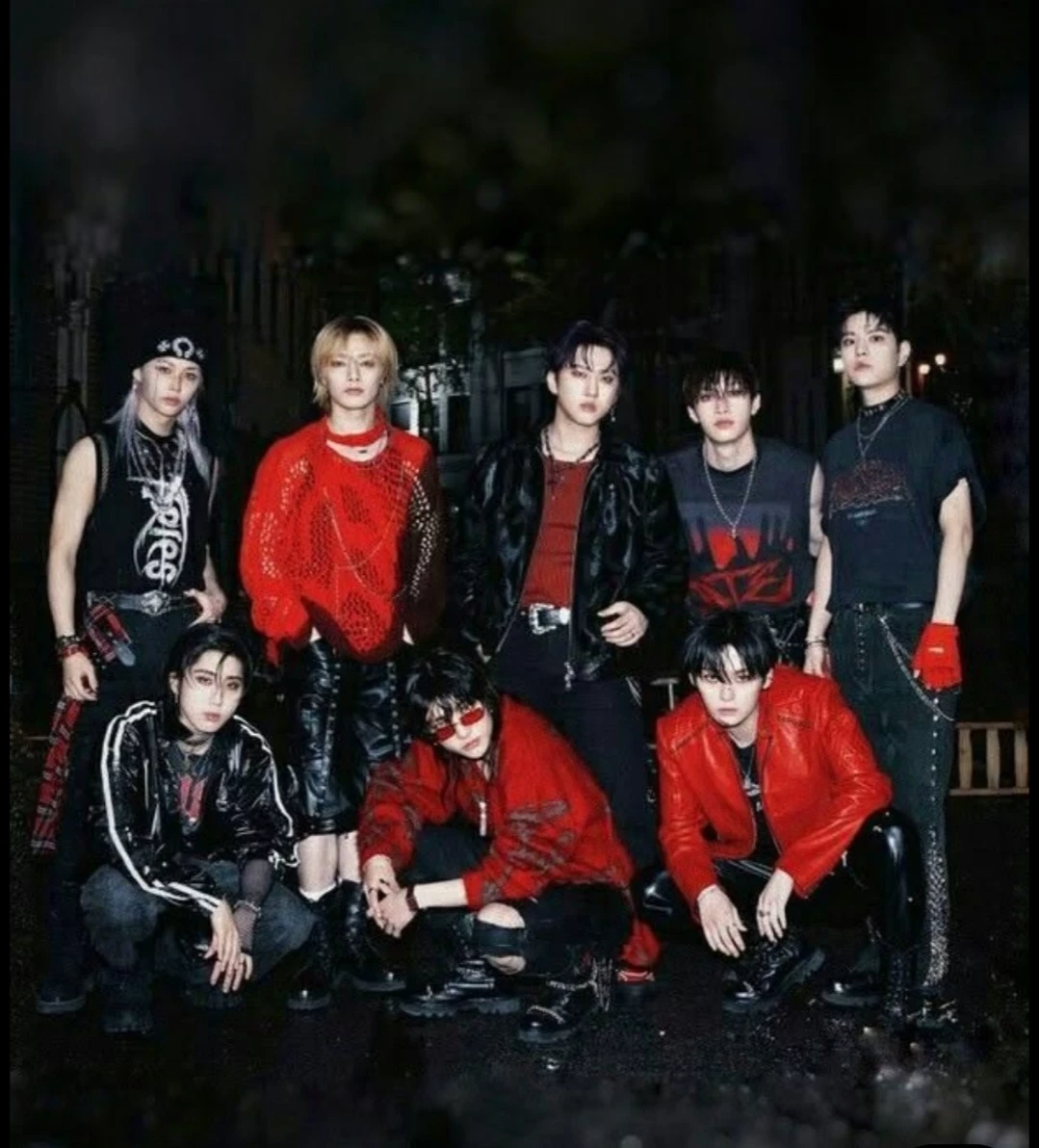 Stray kids  thumbnail