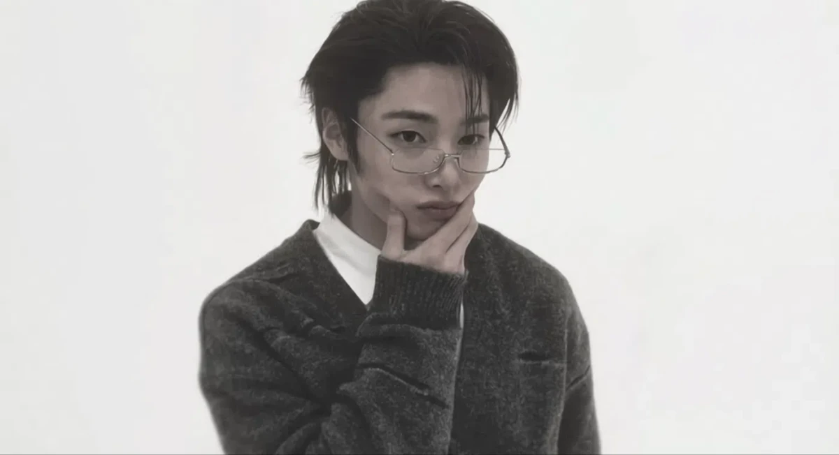 Jeongin (I.N) thumbnail