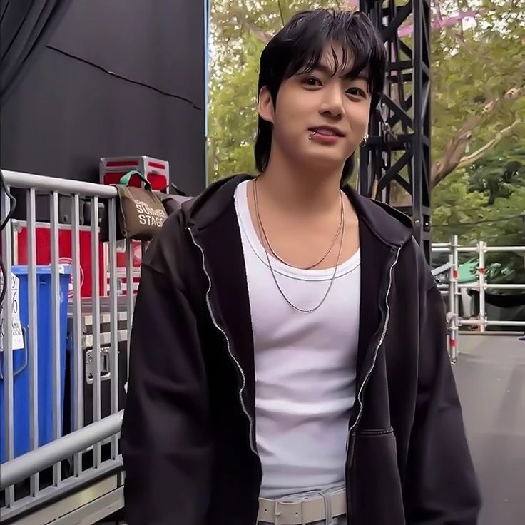 Jungkook (BTS) thumbnail
