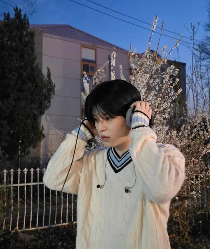 SEUNGMIN thumbnail