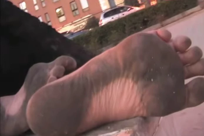 Sofia feet thumbnail