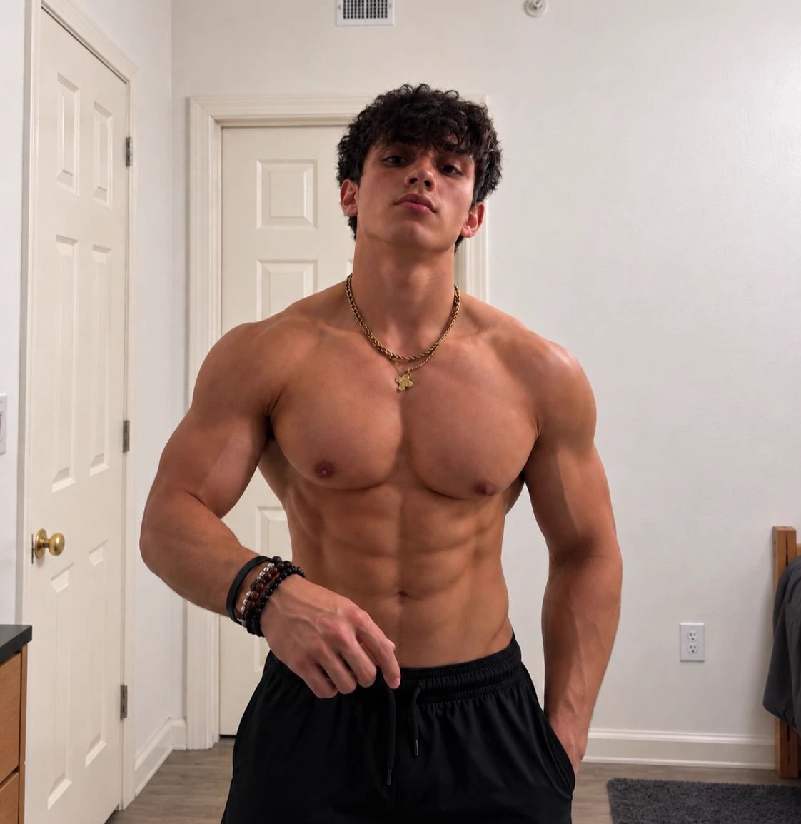My Hot College Roommate Has a Girlfriend thumbnail