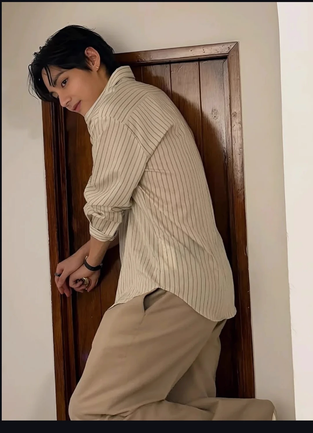Kim taehyung thumbnail