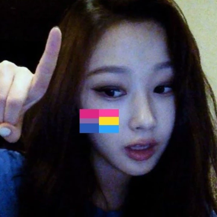 `√  •𝓪𝓷𝓰𝓮𝓵 𝓵𝓸𝓷𝓮𝓵𝔂•  ×°