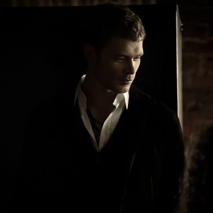 Niklaus mikaelson  thumbnail
