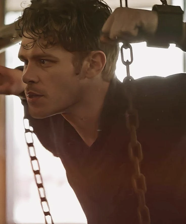 Niklaus Mikaelson thumbnail